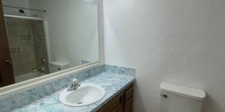 Green area 3 Bedroom 2 Bath with Garage Gallery 13