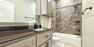 Spacious Craftsman Home on cul-de-sac - Electric Included! Gallery 30