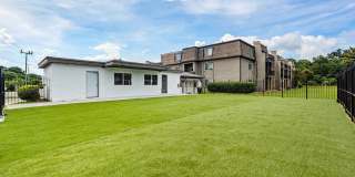 Barrington Park Gallery 19