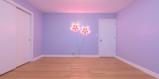 5942 W Addison Street Gallery 15