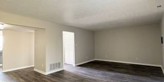 Remington On Rockville Living Gallery 91
