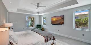 305 Oak St Gallery 60