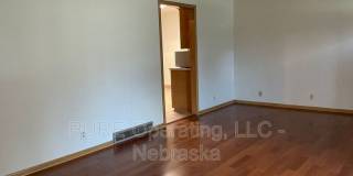 7602 Parker St Gallery 3