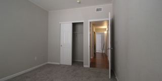 Long Realty & Property Management - 3 Bedroom Condo in Gated Community with Amenities Gallery 17