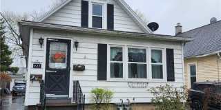 427 Broad Street Gallery 1