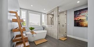 Gorgeous Remodeled Home w/ Private Hot Tube & Ocean Views: Hale Mahina Gallery 24