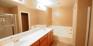 Beautiful 3 bedroom 2.5 bath Townhouse in Mesa Gallery 7