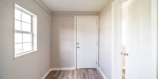 465 Brehl Avenue Gallery 18