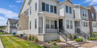Open and Bright 3 Bedroom 2.5 Bath Townhome in Lehi! Gallery 1
