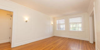 1004 Hinman Ave. Gallery 1