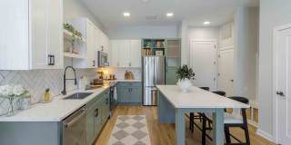 The Felicity on Perry Gallery 22