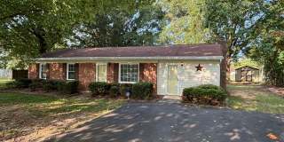 924 Chalet Drive Gallery 1