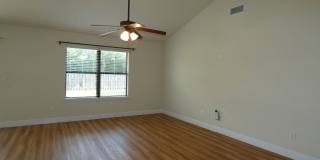 Charming 3-Bedroom Home Gallery 17