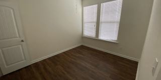 Room in 4 Bedroom Home at Haskell Dr Gallery 12