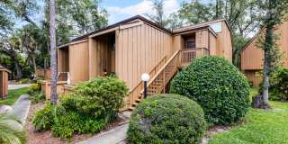 260 Crown Oaks Way Gallery 1