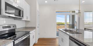 Lofts at Hamilton Luxury Apartments Gallery 15