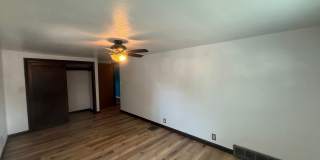 SPACIOUS 4 BEDROOM 1.5 BATHROOM UPDATED HOME SPACIOUS 4 BEDROOM 1.5 BATHROOM UPDATED HOME Gallery 1