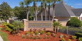 2 bedroom 2 1/2 bath in NW Magnolia Place Gallery 1