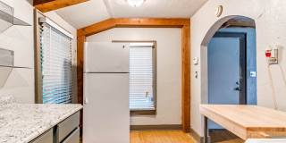 Unique with a Artsy Flare    2 Bed/1.5 Bath in Edgemere Park $995/month! Gallery 7