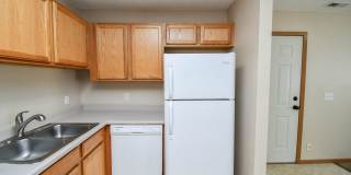 Spacious 2-Bedroom Townhome with Attached Garage in Brandon! Spacious 2-Bedroom Townhome with Attached Garage in Brandon! Gallery 11