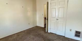 2-bedroom townhome Harrisburg Gallery 17