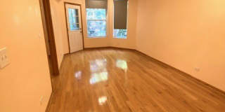 5052 N WINTHROP Avenue Gallery 2