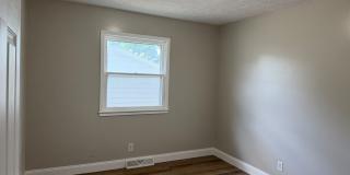 3br 2bth hr 1cr garage fenced in back yard Gallery 15