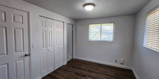 Sandy 4 bd 3 bath Single Family Stunner! Gallery 12