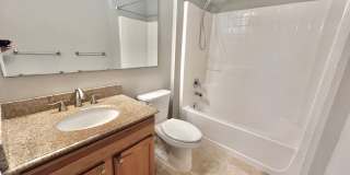 Updated 3BD/2.5BTH Townhome with Exspansive Deck & Attached Garage! Gallery 15