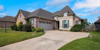 1013 Green Wood Circle Gallery 1