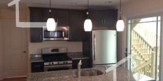 Nice 4 bed in Oak Square Gallery 6