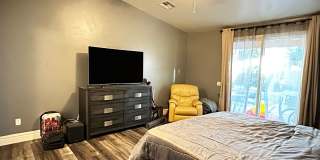 HIGHLY DESIRABLE AND SPACIOUS HOME FULLY EQUIPPED WITH SOLAR PANELS + LANDSCAPING INCLUDED Gallery 21