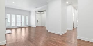 St James Gallery 25