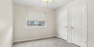 1303 BLUFF FOREST Gallery 25