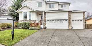 4 Bed, 2.5 Baths Home with Primary Suite on Main Floor in Ridgefield Gallery 1