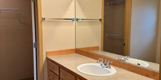 2Bd/2.5Ba Maple Valley Townhouse Gallery 9