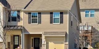 Updated 3BR Townhome | Community Pool, Gym, Pickleball, & Tennis Courts | Easy RTP Access Gallery 38