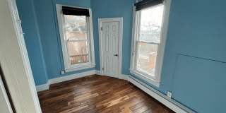 $1000 Move in Special - Beautiful 2 bed 1 bath in unit W/D, renovated kitchen, walkability! Gallery 12