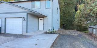 3 bedroom, 1 1/2 bathroom duplex in Thurston! 3 bedroom, 1 1/2 bathroom duplex in Thurston! Gallery 1