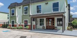 Montabella at Oak Forest Apartments Gallery 11