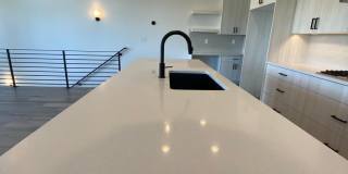 Close to Micron, 3 Bedroom 3 bath w/ a Million Dollar View! Gallery 14