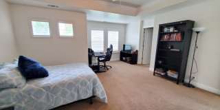 Charming Luxury Home near Downtown & Shopping Gallery 18