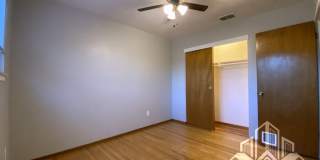 5644 Walnut Avenue Gallery 17