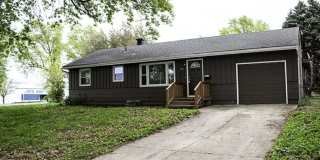 Charming 3 Bed, 1 Bath Home with Garage in Prime Independence Location Gallery 1