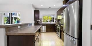 Beautiful Three Bedroom Home In Arbor Crossing! Gallery 3