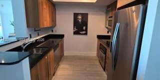 325 S Biscayne Blvd # 3719, Miami, FL 33131 Gallery 6