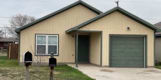 3 Bd / 2 Bath and great back yard 3 Bd / 2 Bath and great back yard Gallery 1
