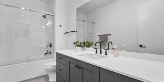 Luxury 3 Story Condo in Exclusive Titletown District Gallery 50
