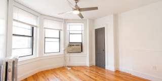 Spacious Fenway 2-Bedroom with Heat, Hot Water & Gas Included – Prime Location Near Transit, Dining & Entertainment! Gallery 1