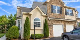 Gorgeous 3BR 2.5 Bath Twin in Providence Reserve Gallery 1
